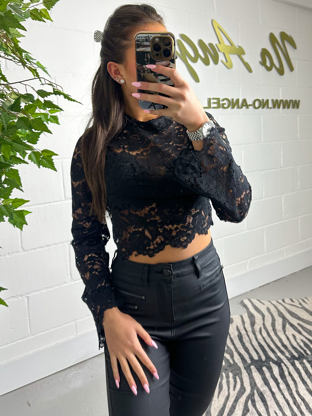 Lace Round Neck Top (2 Colours)