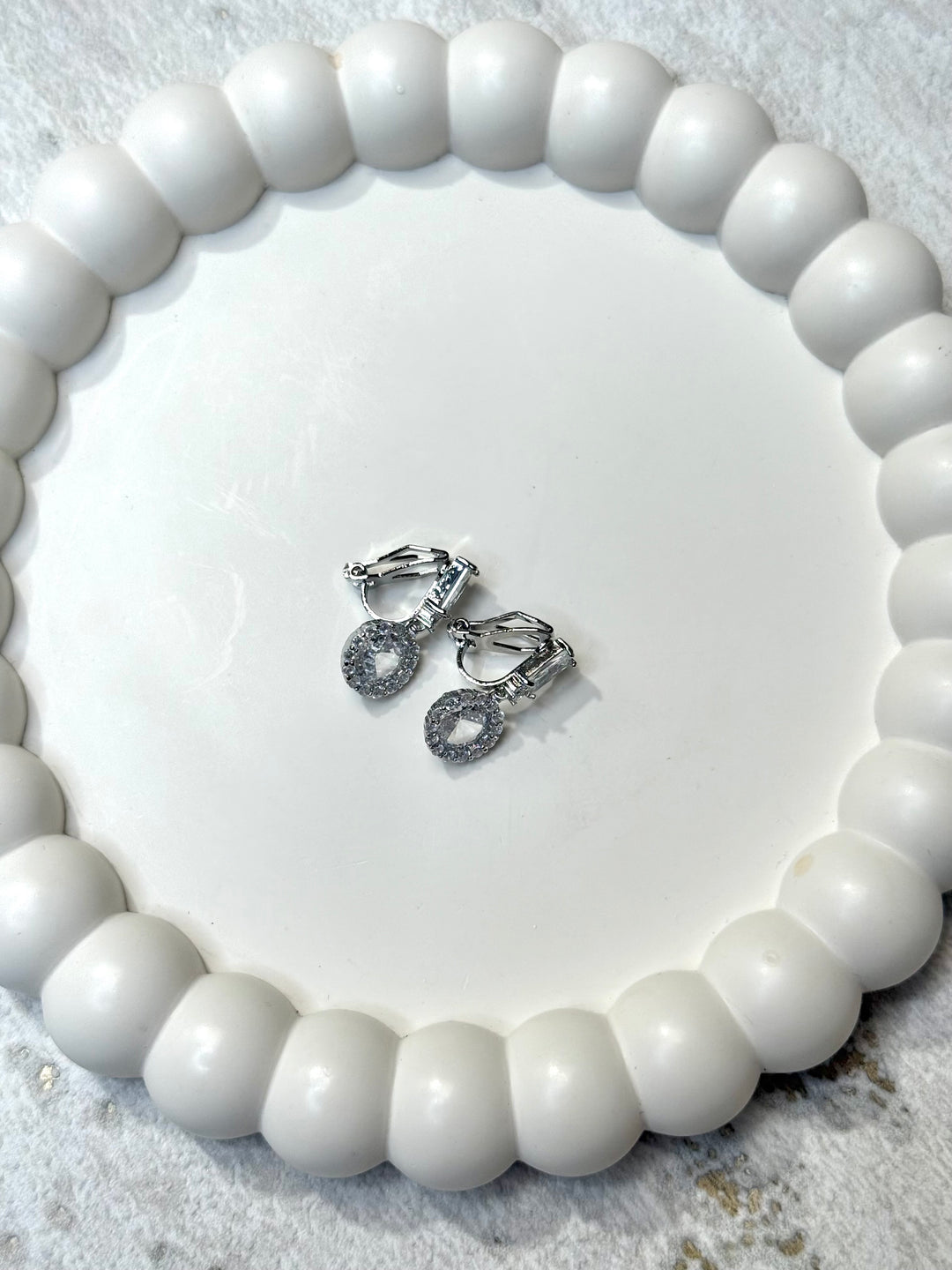 Circle Drop Diamonte Clip On Earrings (2 Colours)