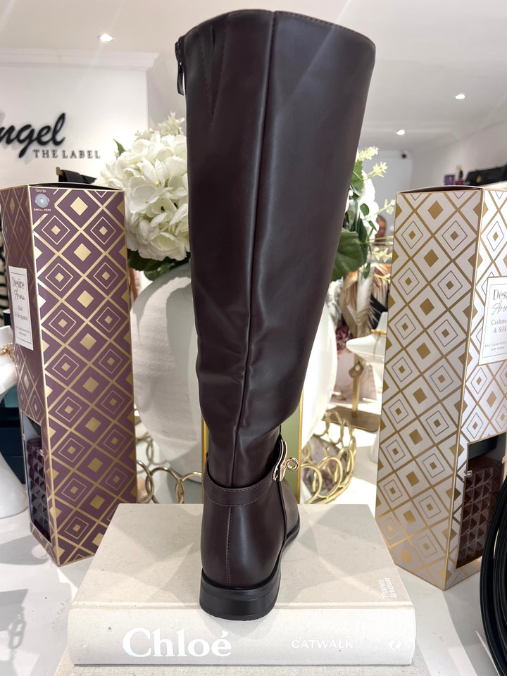 Gold Lock Buckle Pointed Toe Knee High Boots (2 Colours)