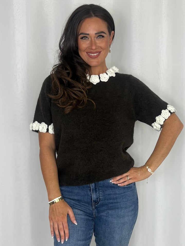 Crochet Floral Knit Top (2 Colours)