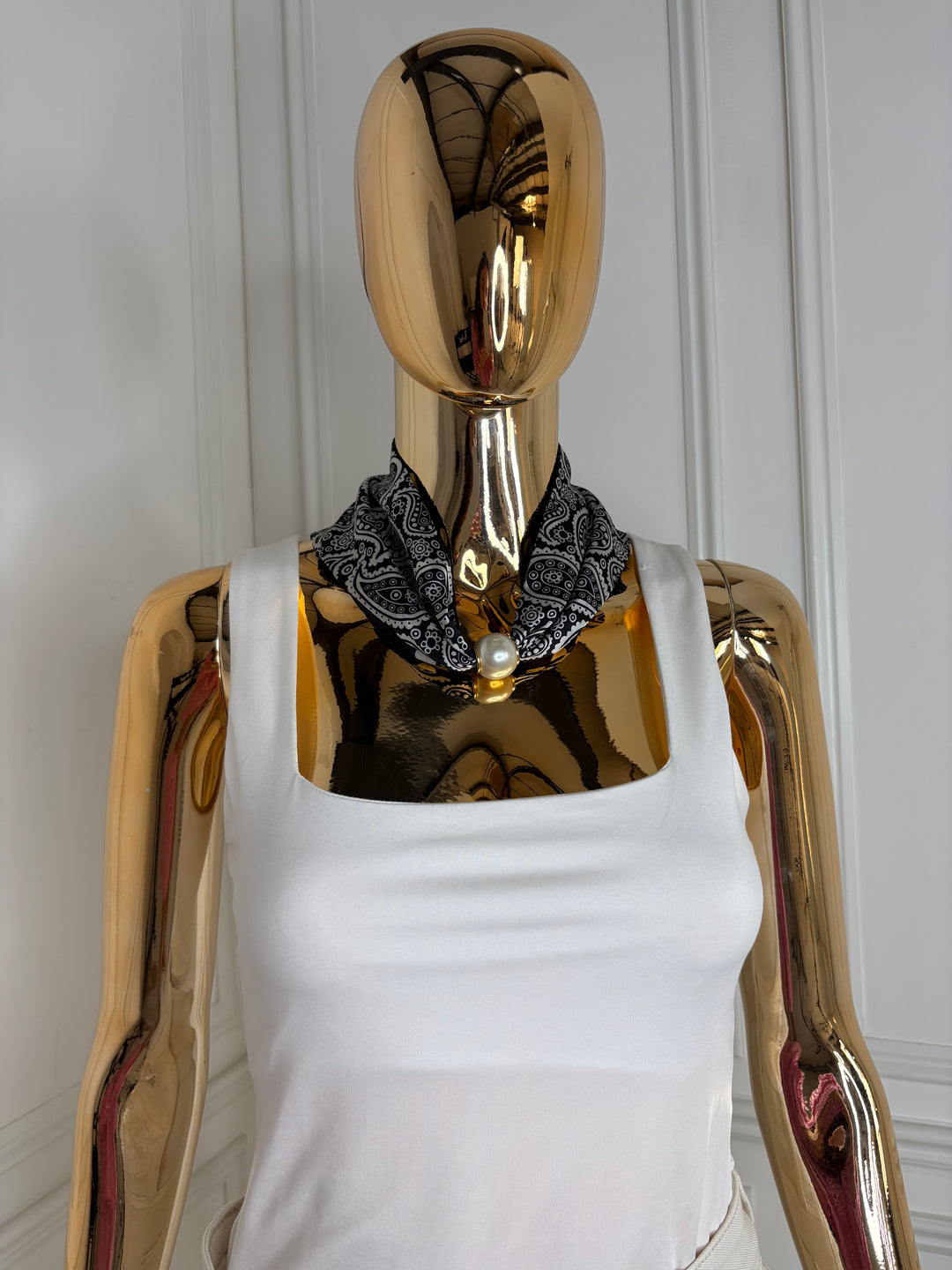 Magnetic Pearl Neck Scarf (22 Colours)