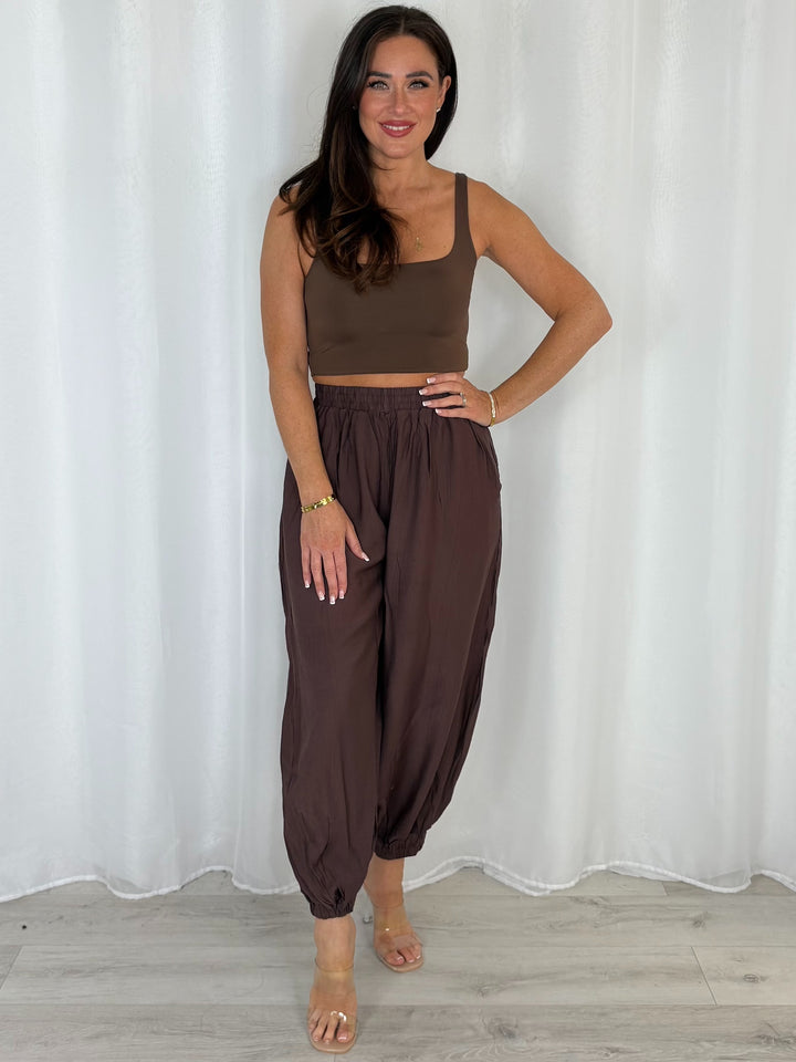 Crinkle Fabric Hareem Trousers (2 Colours)