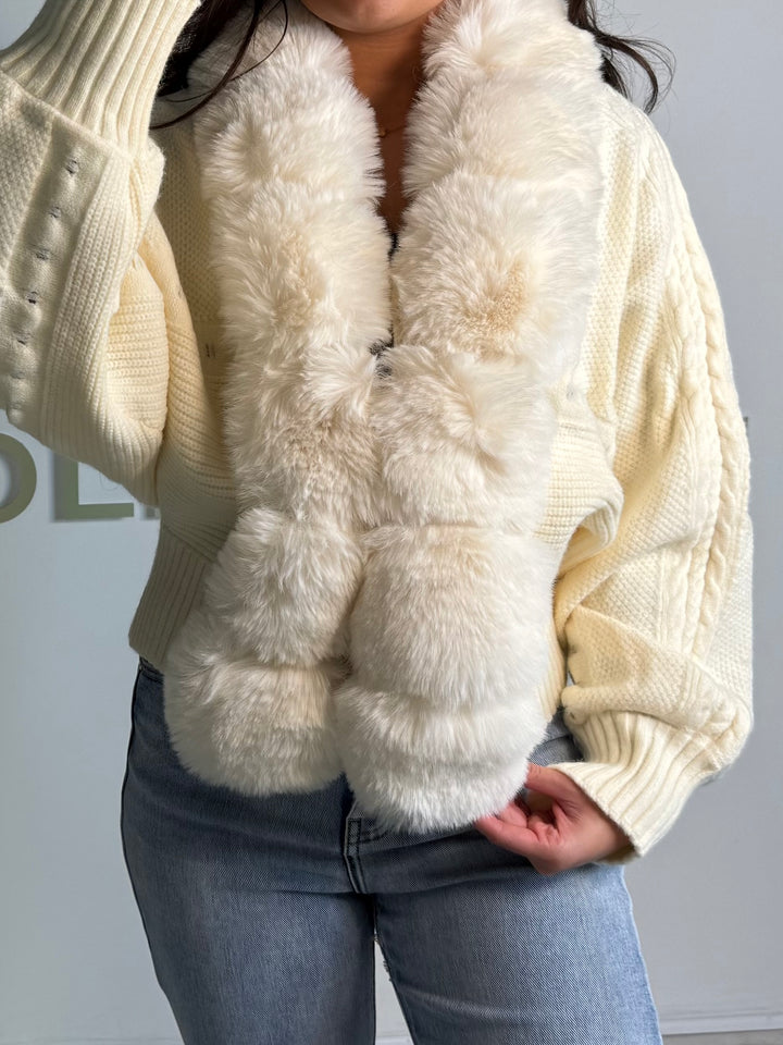 Cream Faux Fur Trim Cable Design Cardigan