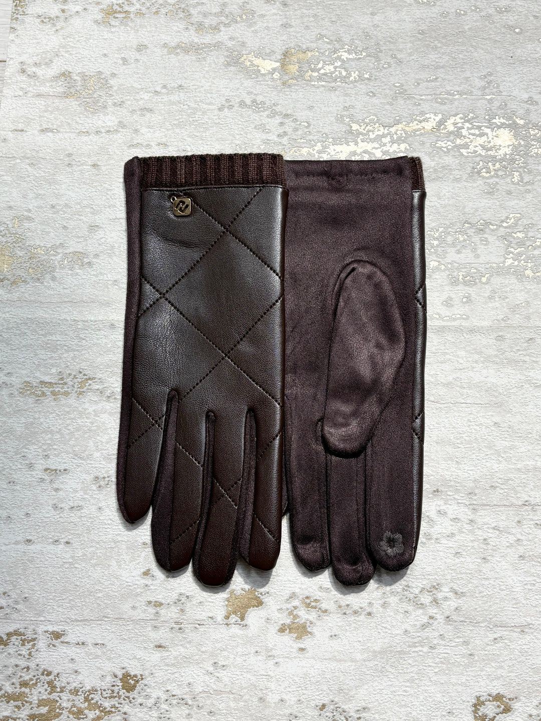 Quilted Stich Glove (2 Colours)