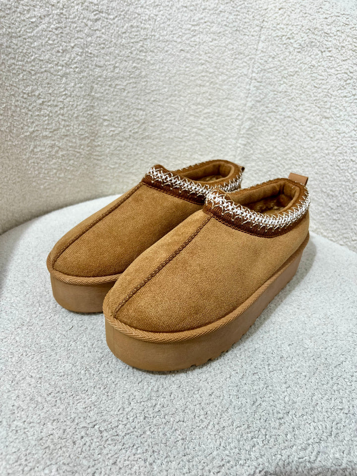 Stitch Edge Slip On Platform Shoes (2 Colours)