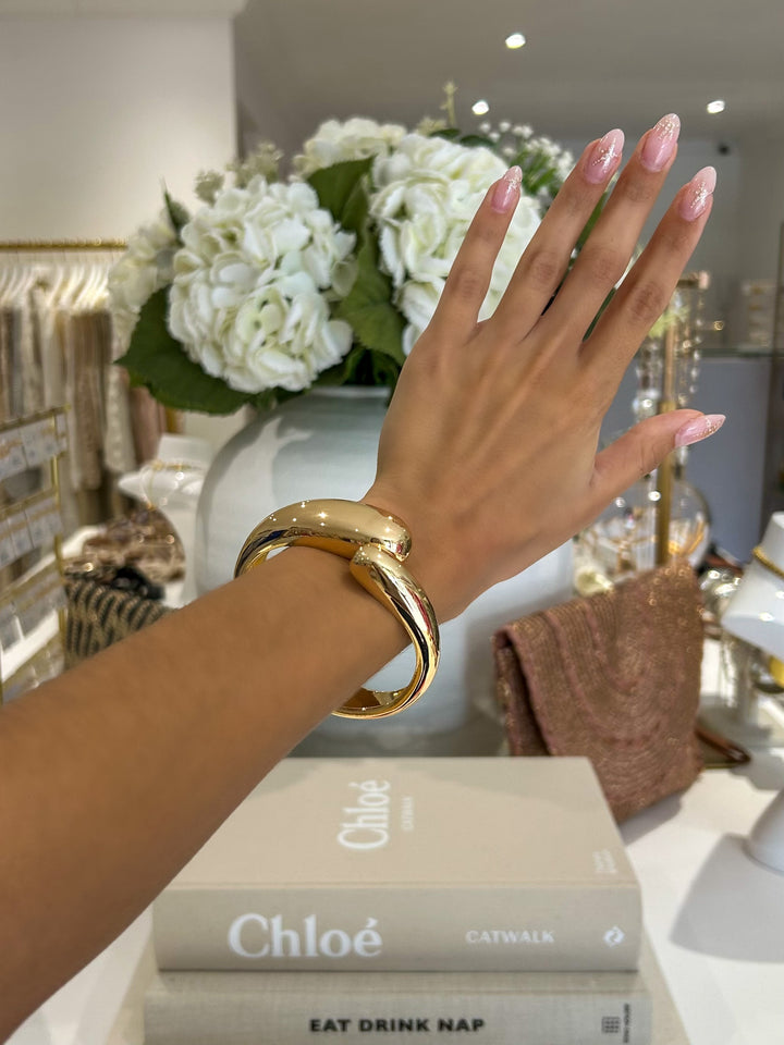 Chunky Full Teardrop Bangle (2 Colours)