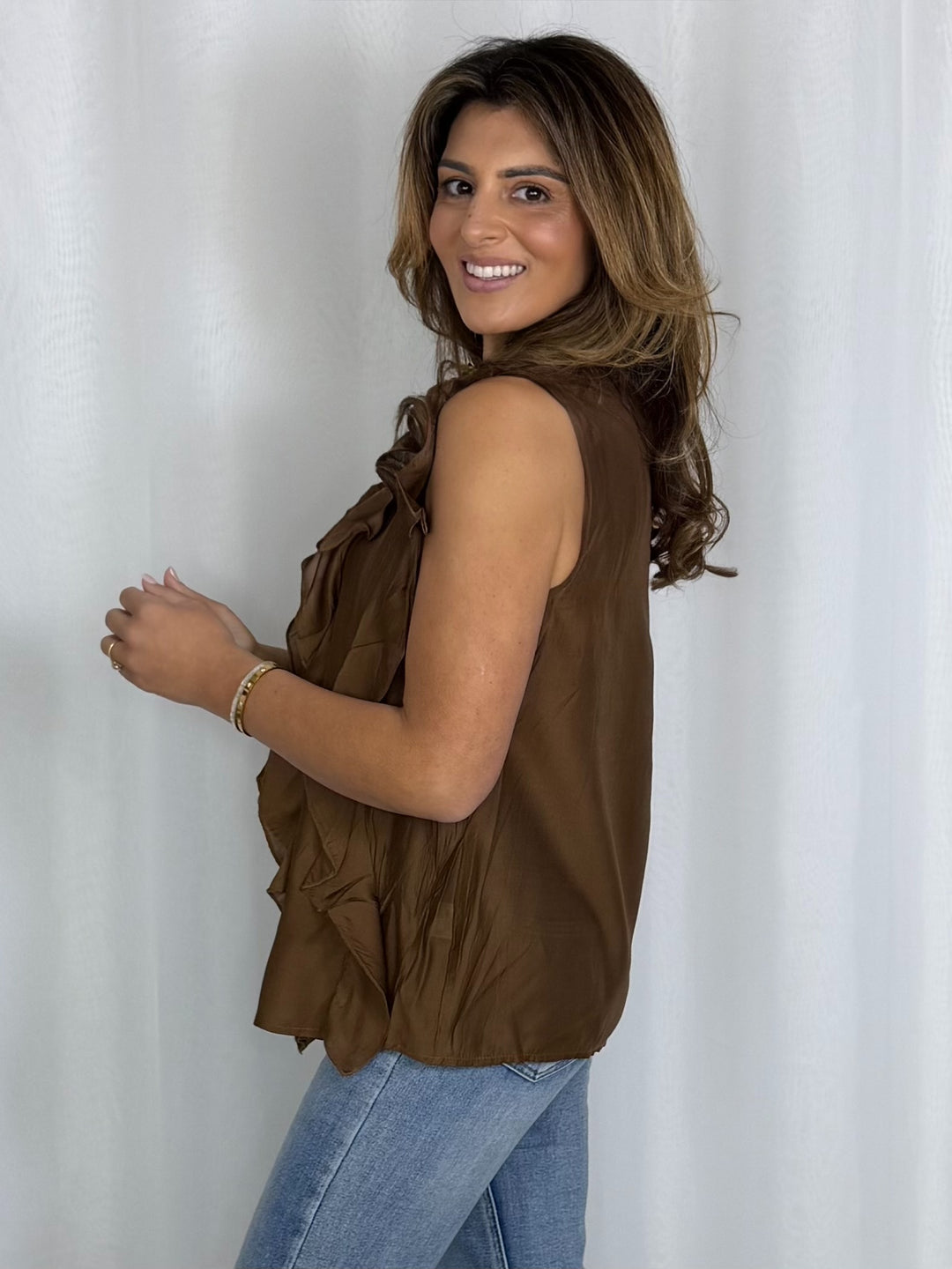Sleeveless Frill Blouse (2 Colours)