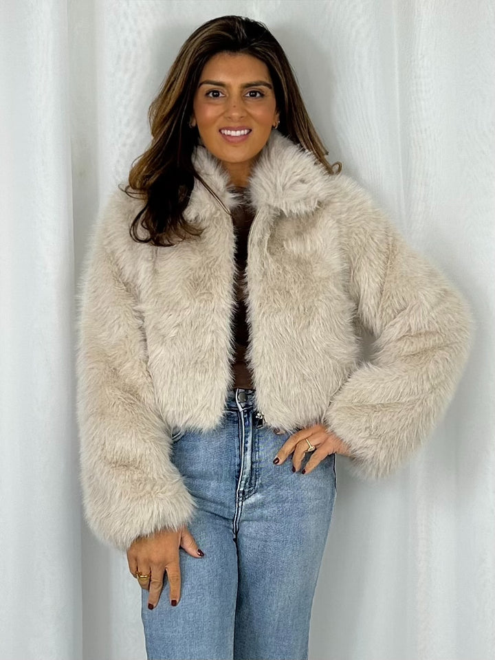 Zip Up Faux Fur Collared Cropped Jacket (2 Colours)