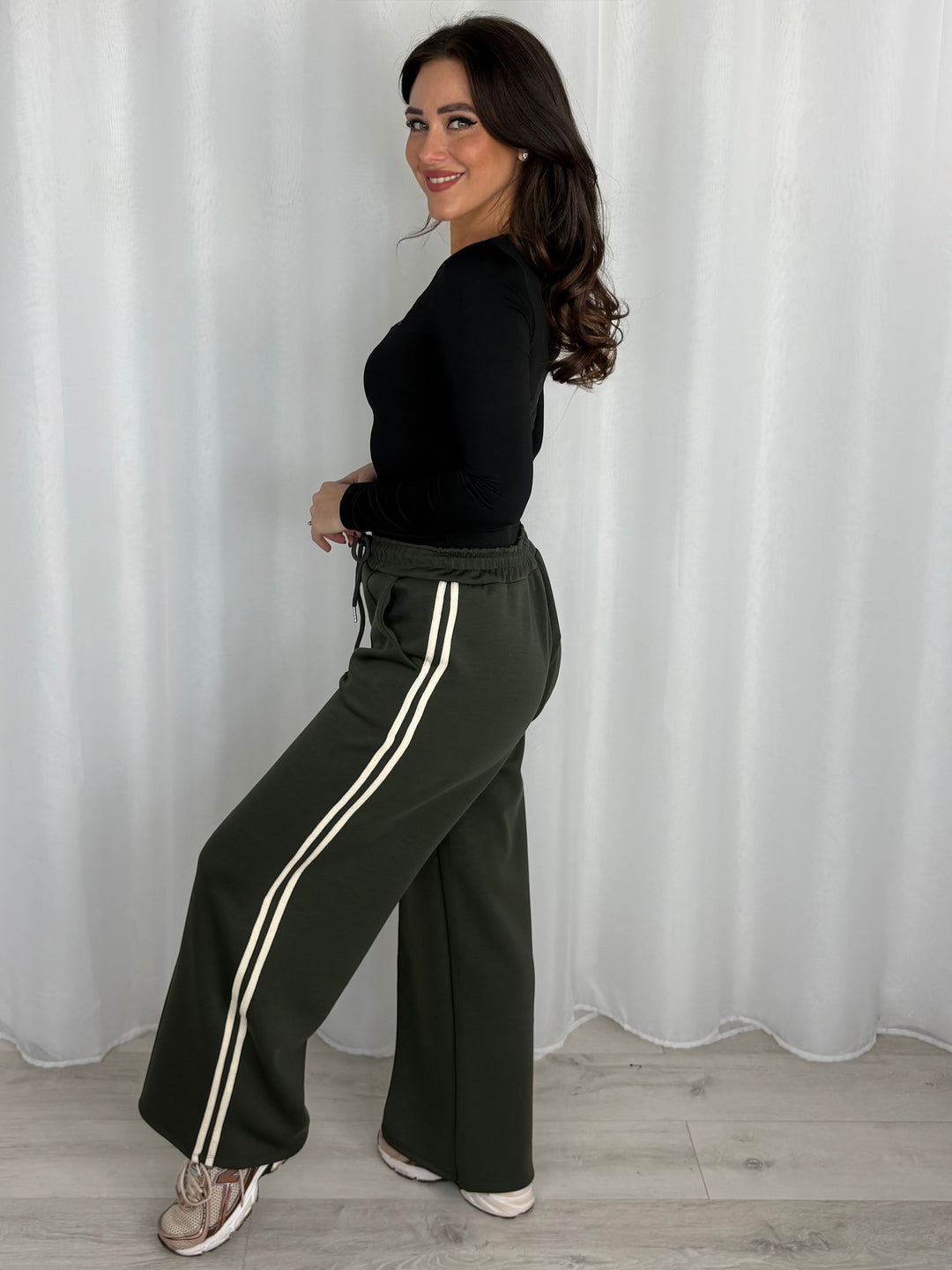 Contrast Stripe Wide Leg Joggers (4 Colours)