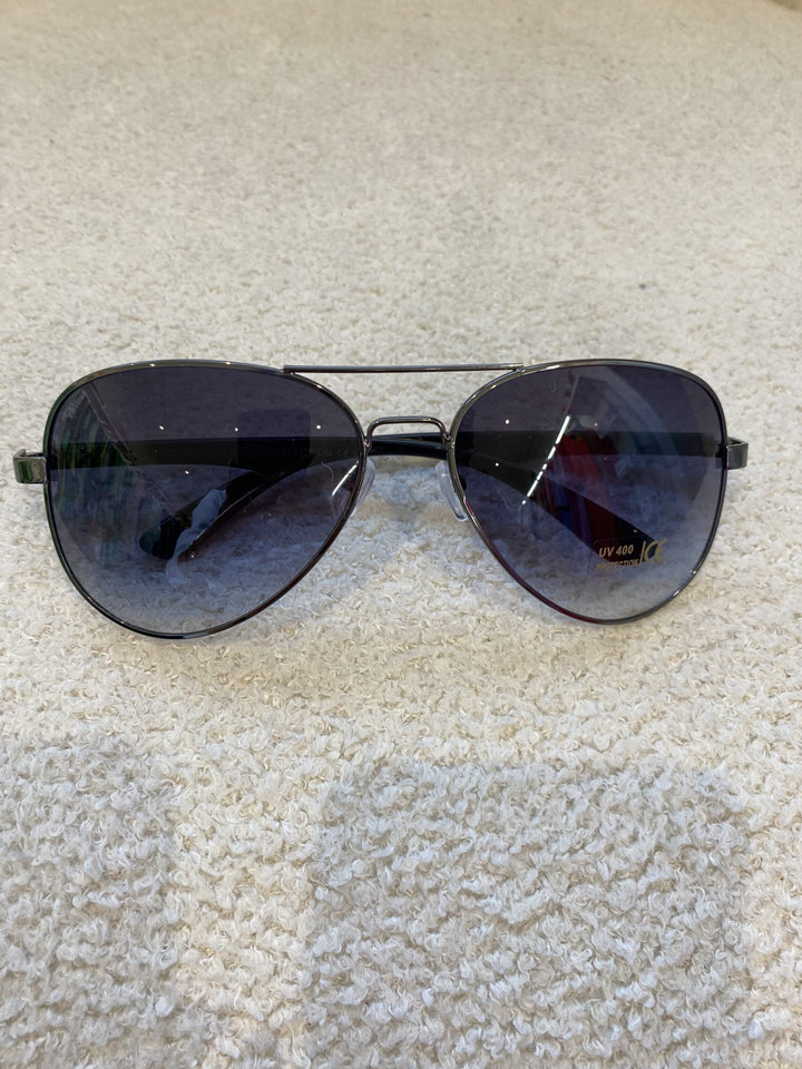 Black Aviator Pewter Frame Arm Sunglasses