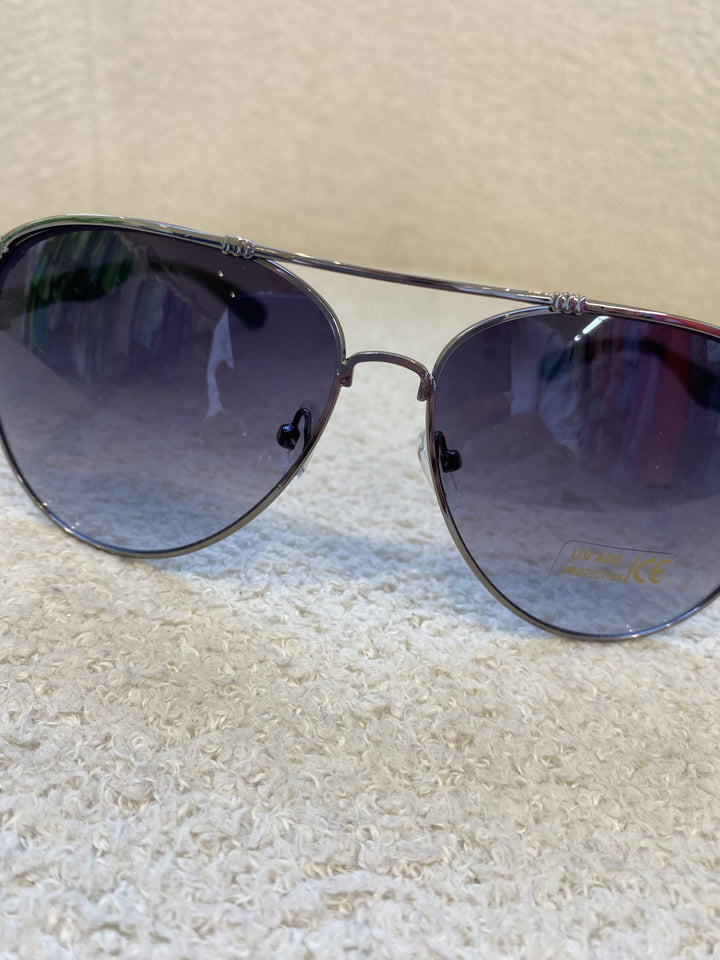 Black Aviator Pewter Frame Arm Sunglasses