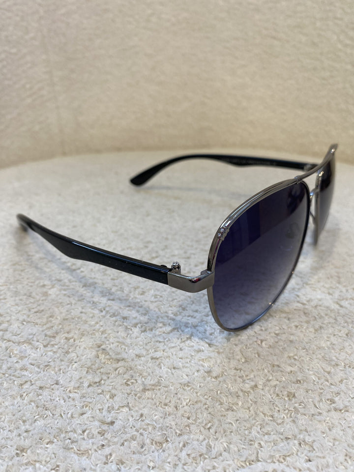 Black Aviator Pewter Frame Arm Sunglasses