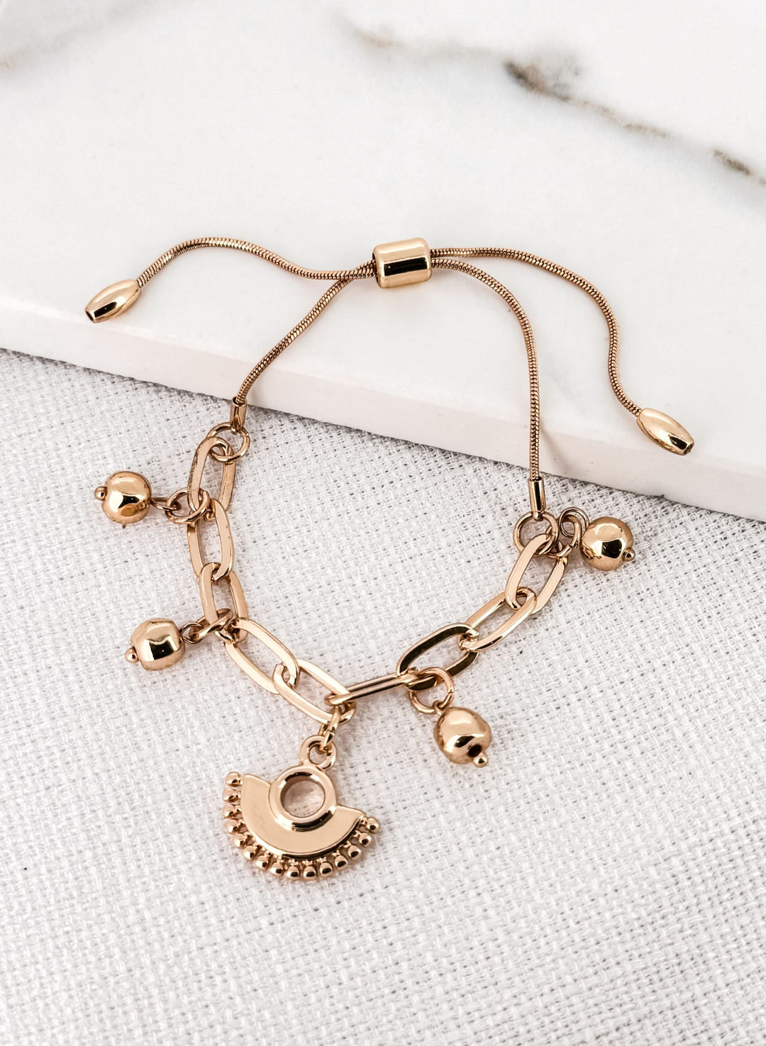 Gold Drawstring Fan Charms Bracelet