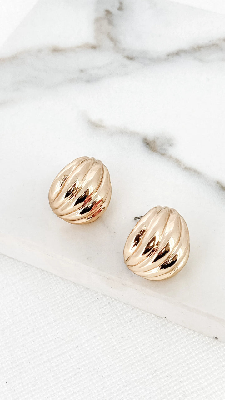 Ribbed Curved Droplet Earring (2 Colours)
